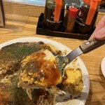 広島焼き みやこ亭 - まぁおたふくソースだからウマいけどさ