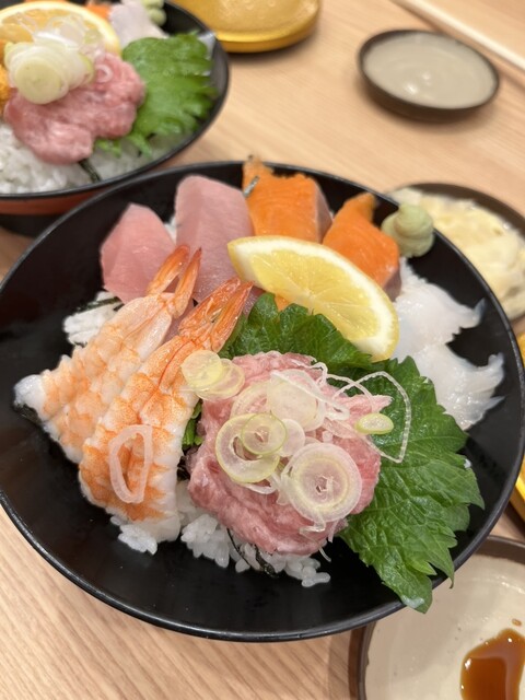 平禄寿司 仙台宮城野 新田東店 - 小鶴新田（回転寿司）の写真