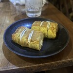 ぽんぽこたぬきのかくれ家 - チーズ入りだし巻き玉子