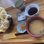 平戸瀬戸市場 レストラン - 海鮮天丼