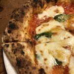 窯ＭＡＲＵ - ランチマルゲリータ（ミニサラダ、スープ付き）：６８０円！（信じられない良心的価格！）のマルゲリータ