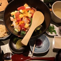 大山鶏と鮮魚 居酒屋 まいか - 