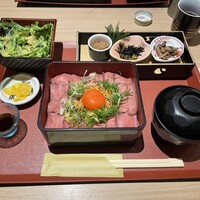 個室和食 肉割烹 吟次郎 品川駅前店 - 