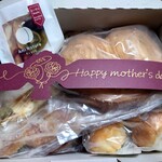 ランコントル - 料理写真:段ボールを開けるとこんな感じ