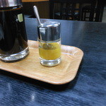 とんかつ二幸 - 袋じゃない辛子