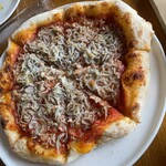 イタリア料理 ロッカルダ - 追加注文の釜揚げしらすピザ1562円