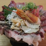 漁師酒場 鏡 - 海鮮丼