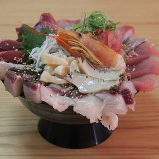 海鮮丼飯