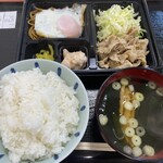日替り定食 達磨 - 