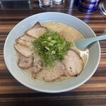 珍竜軒 総本店 - ラーメン950円