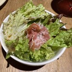 バル30 - 生ハムとルッコラのサラダ