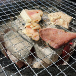 炭火焼肉 肉刺し にく式 - 