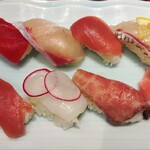 海鮮市場 魚壱 - 