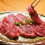 Yakiniku Nakaji - 肉厚なので食べごたえ十分！