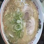 丸優ラーメン - 料理写真: