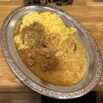 カルータラ - レンズ豆カリーとチキンカリー(900円)
大盛り(+100円)