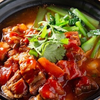 麺、スープ、すべてプロの手作り！辛さ調節可能な牛肉の刀削麺◎