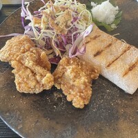 高ようじ みなとみらい - 一汁七彩　メイン　鶏の唐揚げ　鮭ハラス塩焼き
