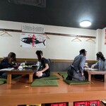 まる信 食堂 - 店内２