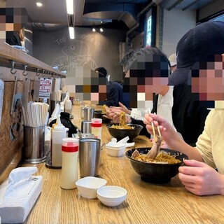 日本油党 渋谷総本部_2