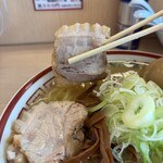 田中そば店  - チャーシューリフト。