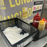 ロング！ロンガー！！ロンゲスト！！！ - おしぼりとかけ放題ソース