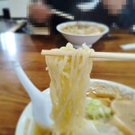 マルミ・サンライズ食堂 - あっさりは自家製の細麺です