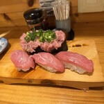 魚善 - ネギトロ軍艦　鮪頬肉のお寿司