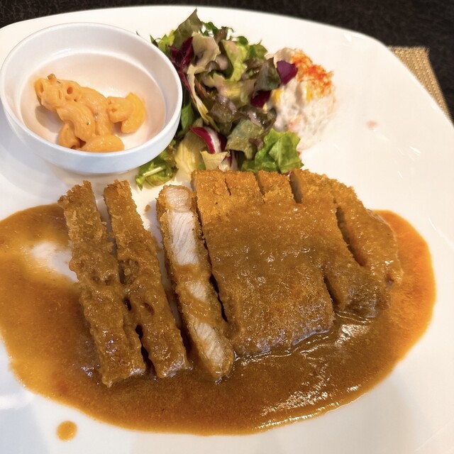 Salt & Pepper photo 4