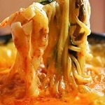Kankoku Kateiryouri Doraji - ユッケジャンラーメン　とろーりチーズ入り！マイルドな辛さがはまります。