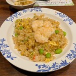 バーミヤン - 料理写真:ぷりぷり海老の枝豆チャーハン(879円)