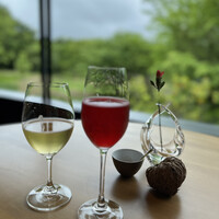 メゾン ケイ - 紫蘇のカクテル…どのお席の方も飲まれてました