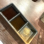 炭火焼肉ホルモン うらら - 