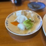 好吃餃子 - 水餃子4個 300円