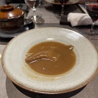 ON the TABLE CHINESE - 