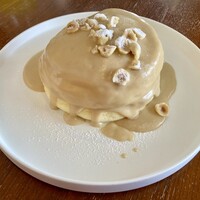 シルー - ヘーゼルナッツソースのパンケーキ
