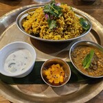 マロロガ バワン - チキンビリヤニ