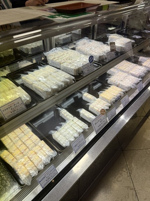 Akatonbo Nihonbashi Takashimaya Ten photo 2