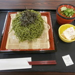 川の駅船小屋 恋ぼたる - 茶蕎麦500円