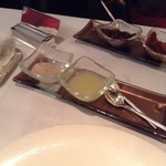 Ming Court - 鶏には塩とレモン汁を合わせて