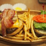 クア・アイナ - 