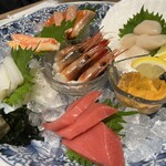 札幌海鮮丼専門店 すしどんぶり - 刺身7点盛り