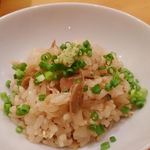 真 ゆき - お出汁がきいた、とっても美味しいきのこの炊き込みご飯でした。