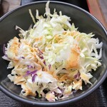 かしら焼き＆もつ鍋 金太郎 - サイコロステーキ定食1.5倍 サラダ