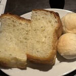 レッチェ - フォカッチャとプチパン