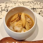 Global French Kitchen 雫 - シャンピニヨンデュクセルを入れた地蛤のフラン　鬼手長海老のソテーと