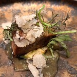 Global French Kitchen 雫 - 牛舌のコンフィ　柚子胡椒香るジュと