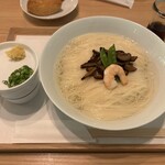 三輪山本 お食事処 - 冷やしそうめん（大盛り）「白髪」は大盛りできません