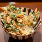 礼讃 - 行者ニンニクと桜エビのかき揚げ