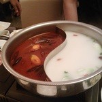 Kinenshuka - 辛いスープとマイルドな白湯スープ？